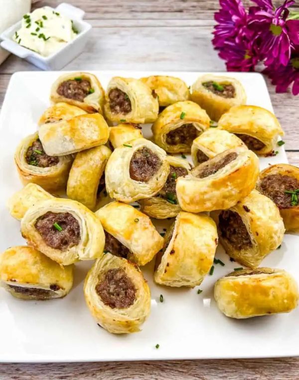 Cheesy Chicken Sausage Rolls